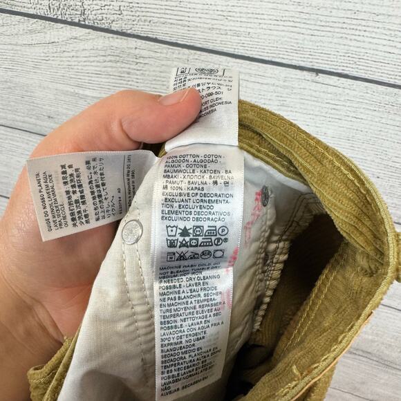 Levi's Women's Low Pro Tan Mid-Rise Corduroy Straight Leg Pants Size 30 - Picture 7 of 7